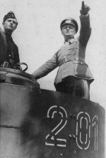 b7 Panzer_IV_number_201.jpg