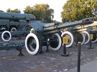 152-mm howitzer D-1_howitzer_kiev.jpg