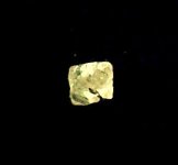 Powellite crystal, Hwy 80 prospect, north of Rodeo, Hidalgo Co., NM crystal is ~1 mm, SW UV 254 .jpg