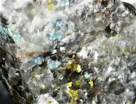 Mix fl. minerals03, Potter Cramer Mine, Maricopa Co., AZ natural light.JPG